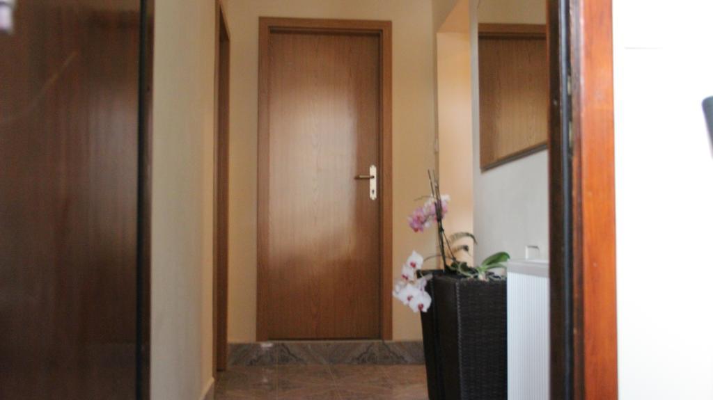 Elg Rooms ポストイナ エクステリア 写真