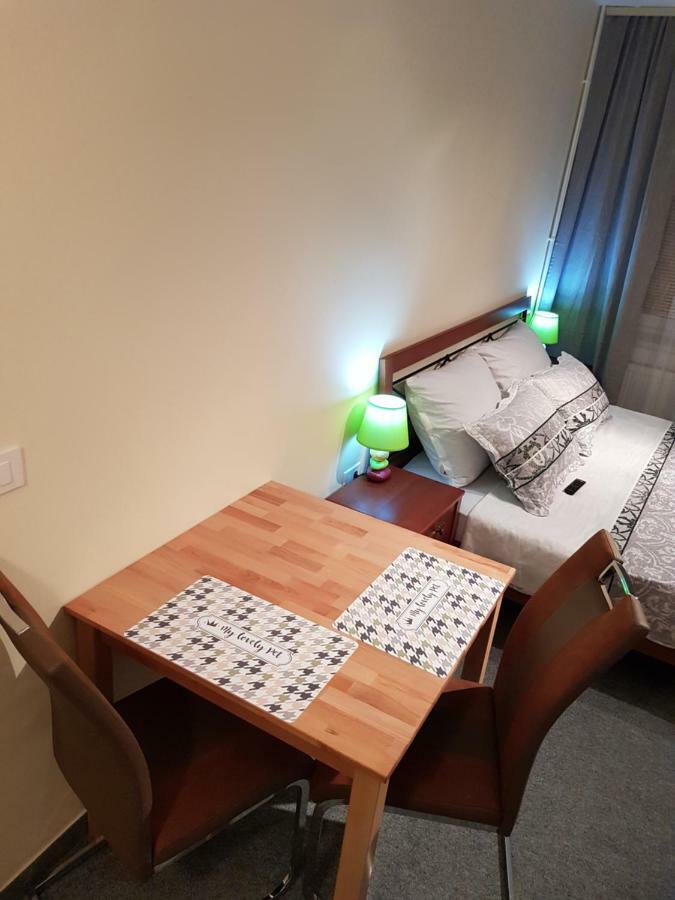 Elg Rooms ポストイナ エクステリア 写真
