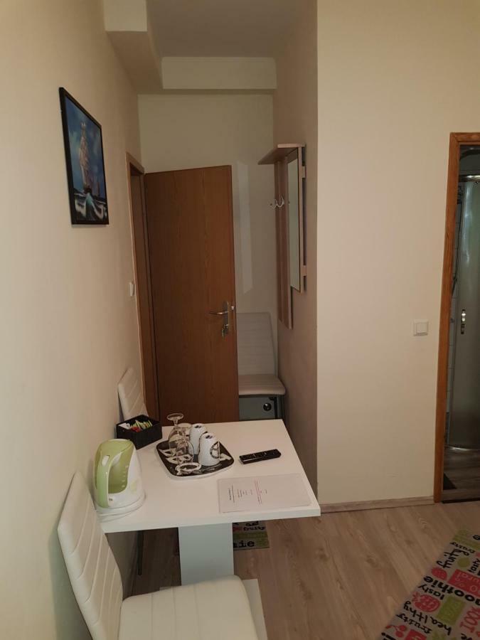 Elg Rooms ポストイナ エクステリア 写真