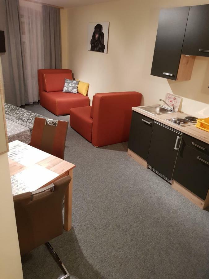 Elg Rooms ポストイナ エクステリア 写真